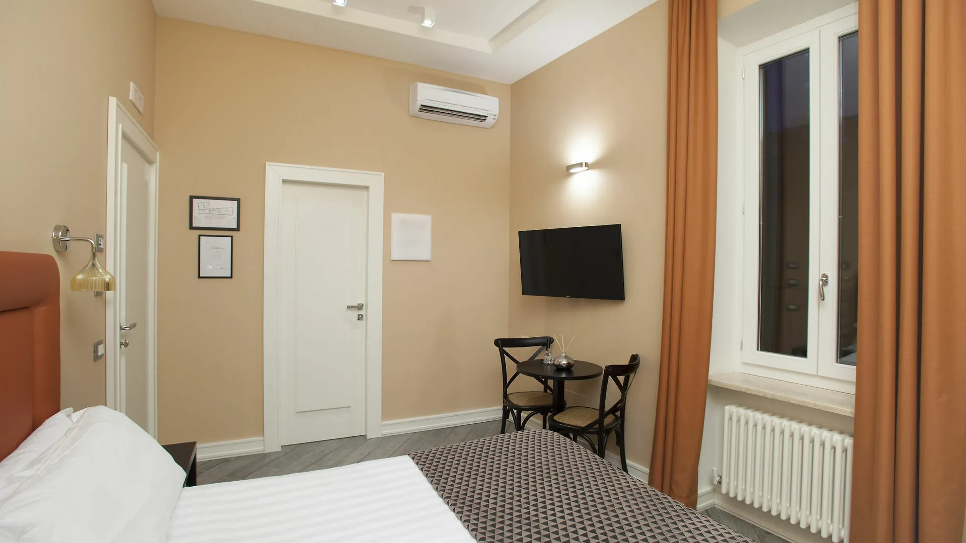 My Trevi Charming & Luxury Rooms Roma İtalya